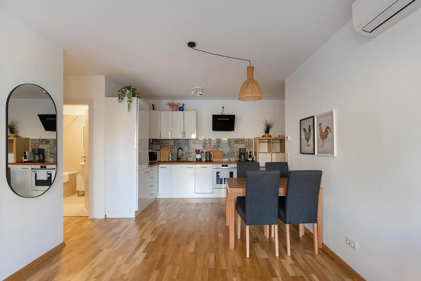 Schoenes Apartment Mit Garten Und Tiefgarage Vienna
