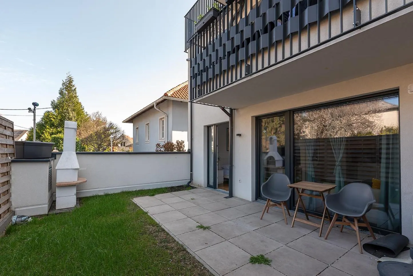 Schoenes Apartment Mit Garten Und Tiefgarage Vienna Austria